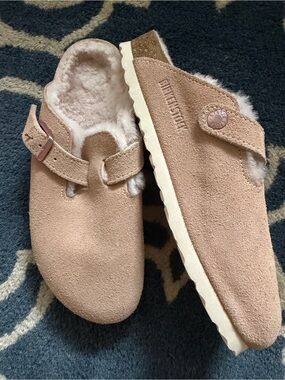 NWOT Birkenstock Suede Shearling Clogs in Blush Sz 36